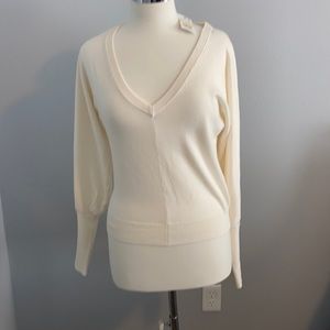 V neck balloon sleeve sweater